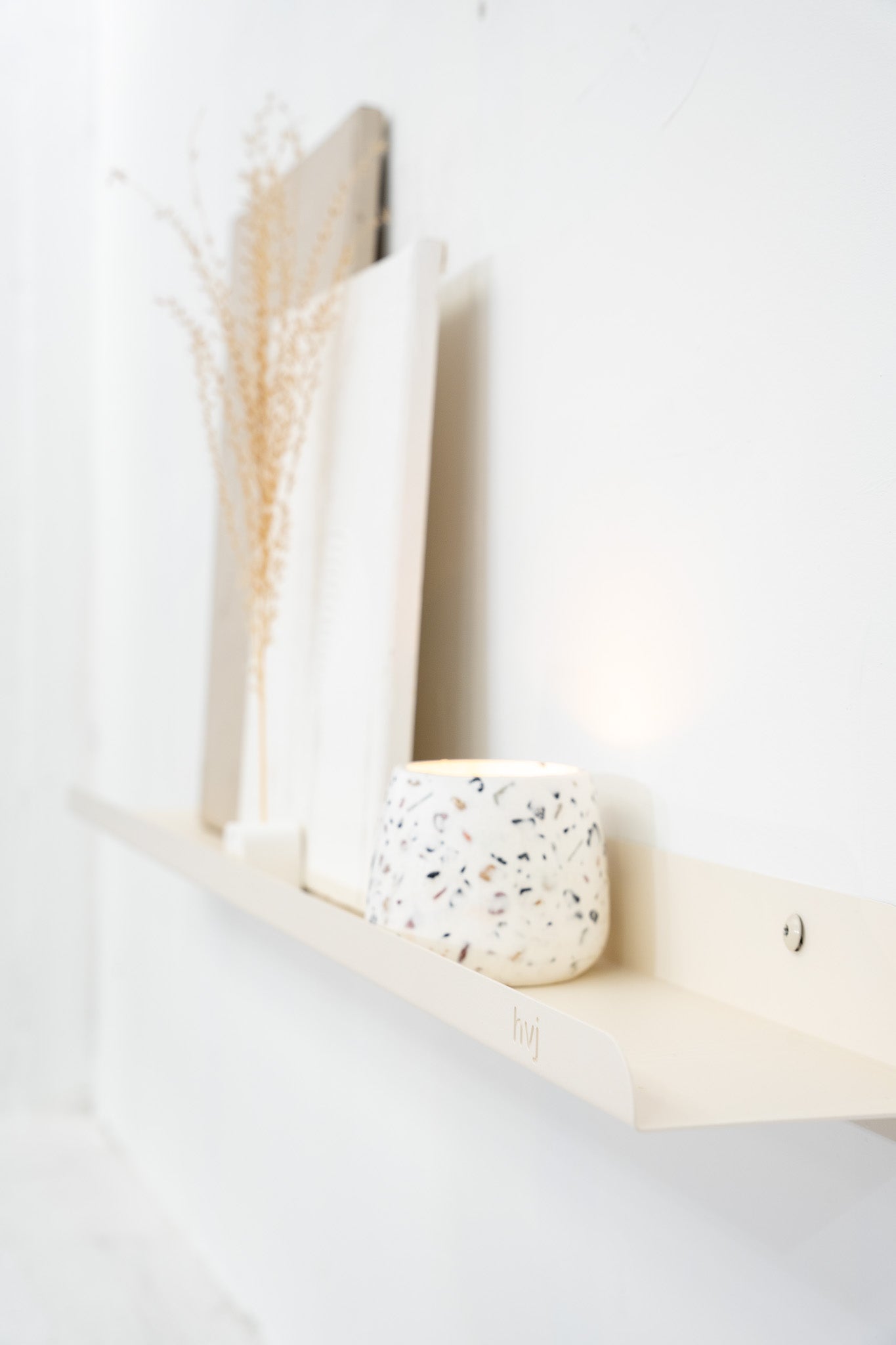 Shelve